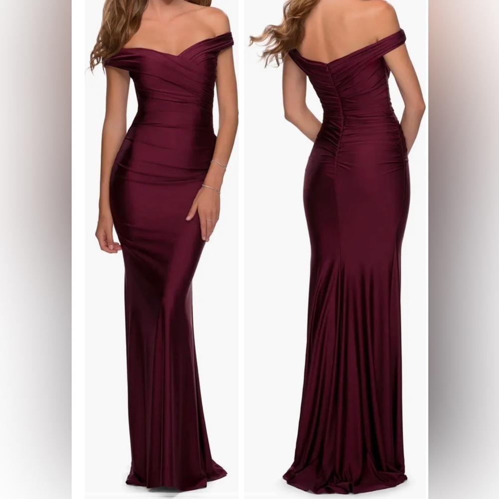 New LA FEMME Dark Berry Off the Shoulder Trumpet ruched gown size 6